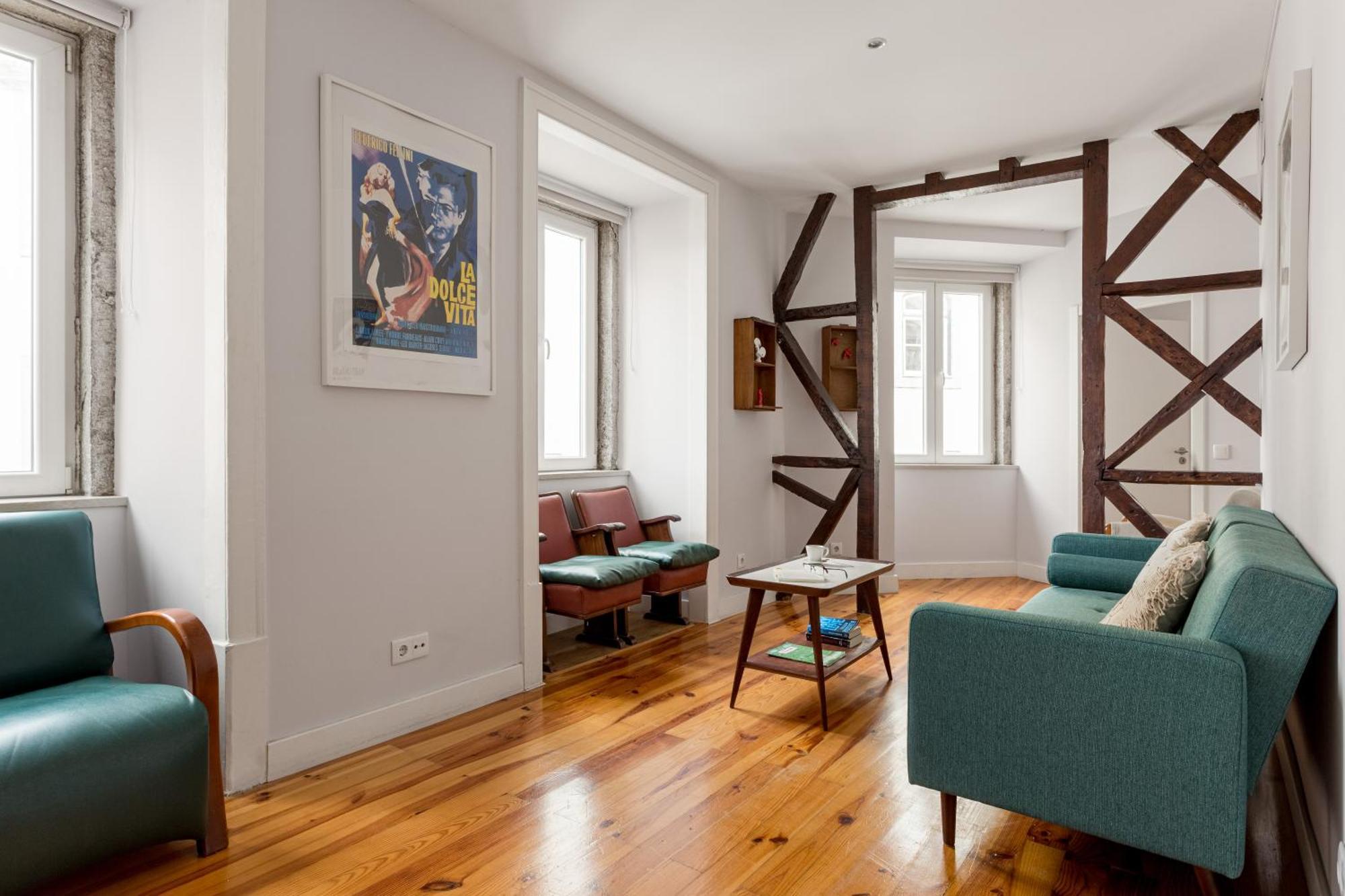 Ferienwohnung Joivy Inviting Flat Next To Carmo Convent Lissabon Exterior foto