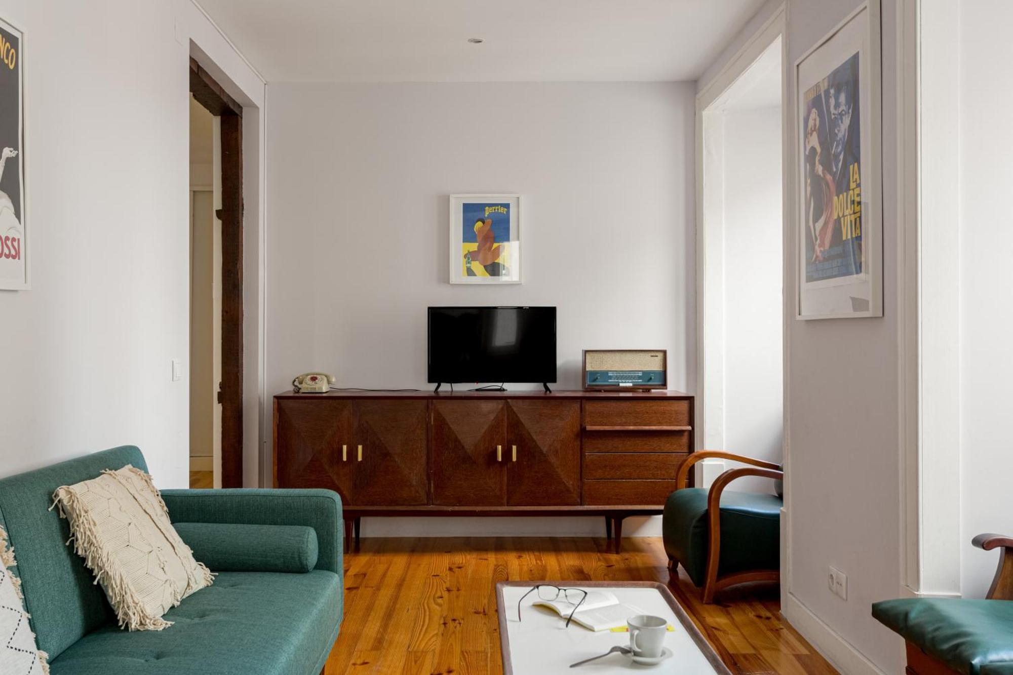 Ferienwohnung Joivy Inviting Flat Next To Carmo Convent Lissabon Exterior foto